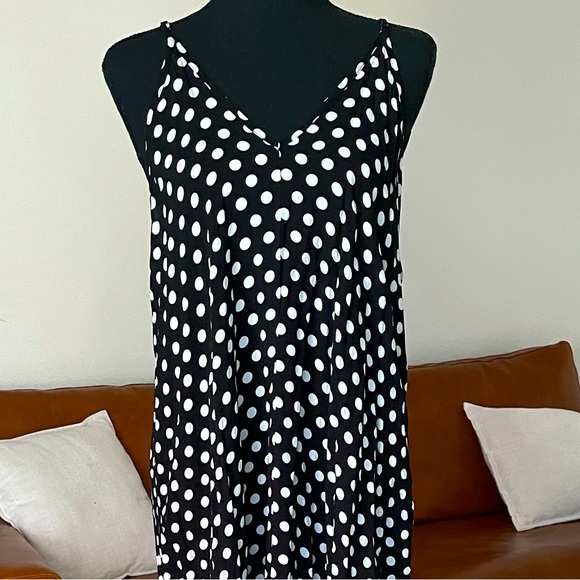 Black and White Polkadot Long Maxi Dress with Pockets Super Light and Flowy - Picture 3 of 12